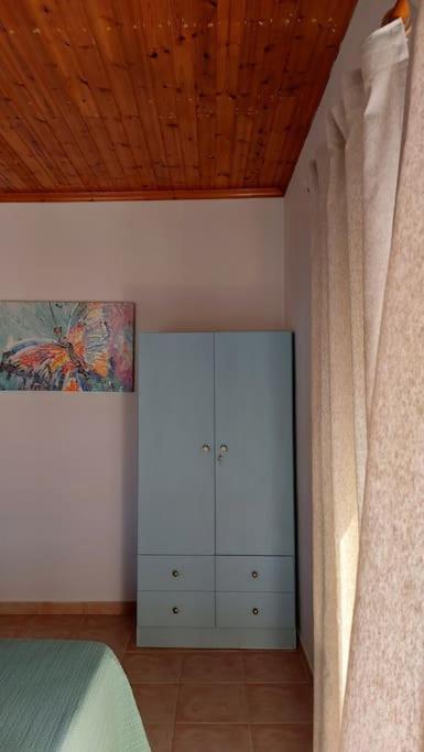 Colorful 2-Bedroom House In Gáiosz Kültér fotó